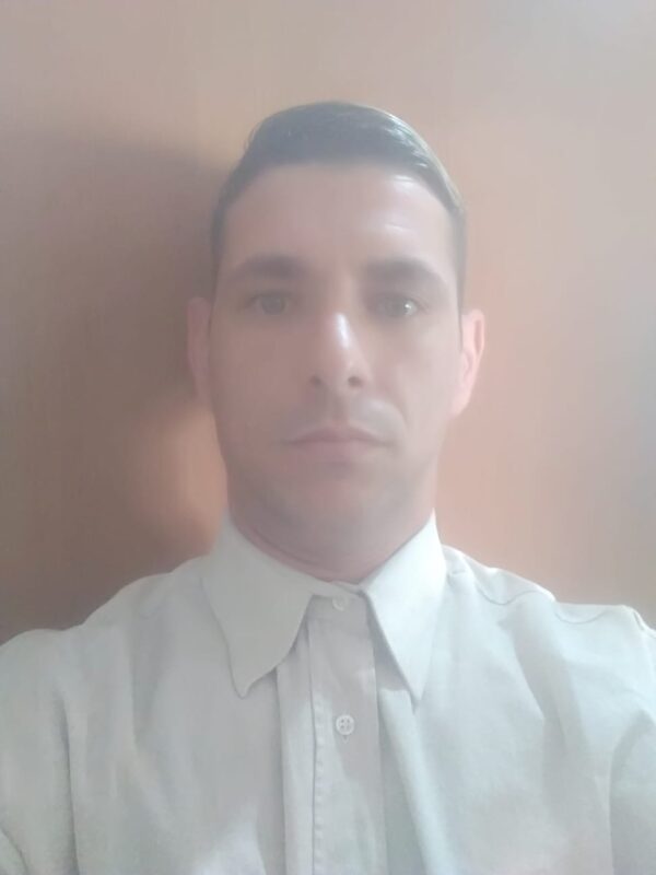Johnny Leandro Ferraz de Araújo